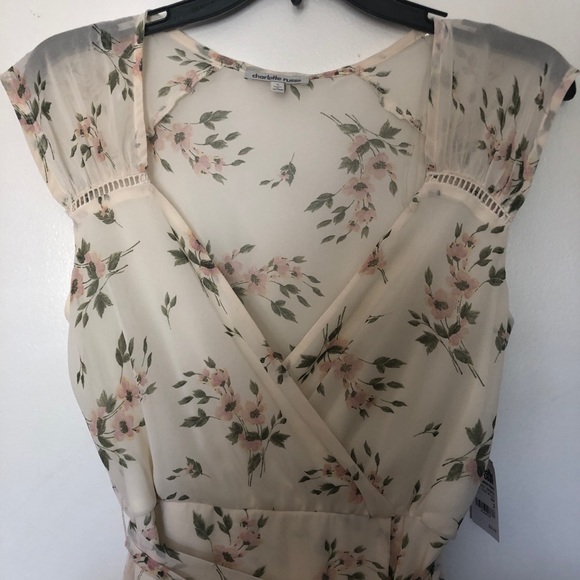 Dress - Picture 2 of 4